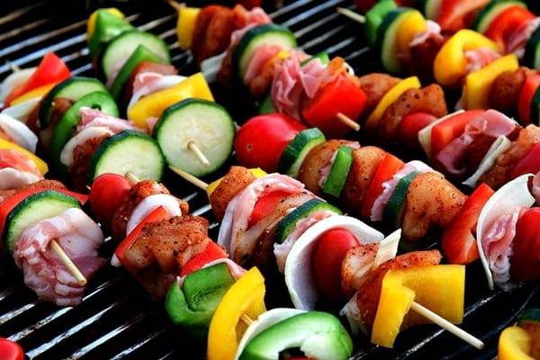 Hassle-Free Birthday Food Ideas for Adults: Backyard BBQ Themed Birthday Bash